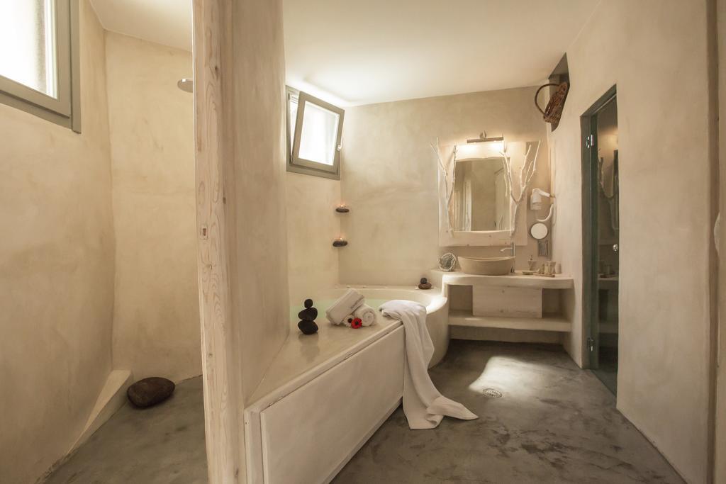 Love Nest With Hot Tub, Hammam & Outdoor Cinema Akrotírion Kültér fotó